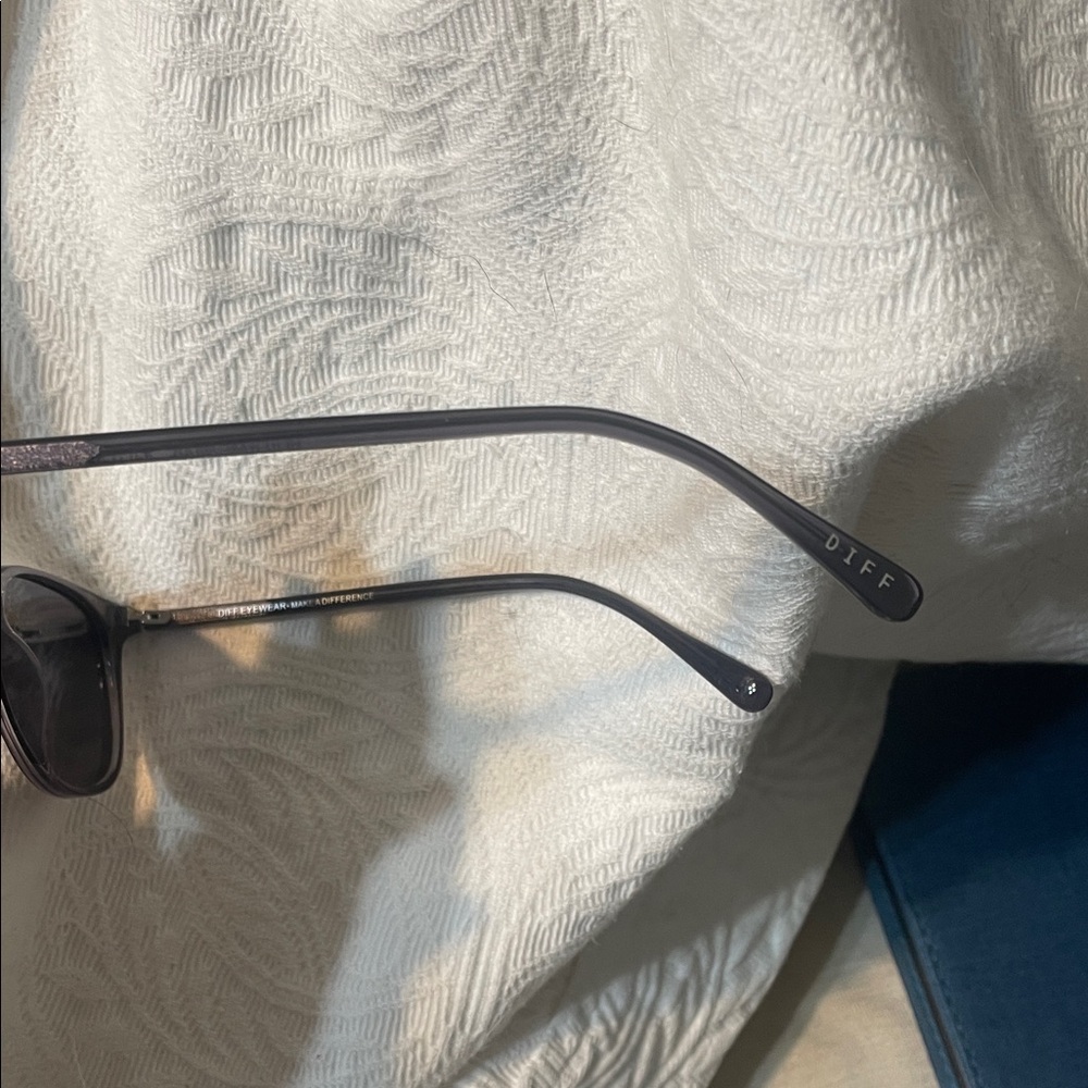 Diff Sunglasses - image 6